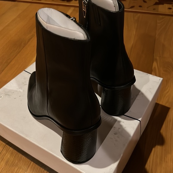 DOLCE VITA women’s Timone Bootie Onyx - Picture 7 of 16